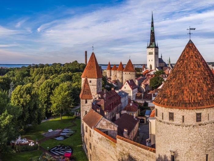 Aquamarine Hotel - Lauluvaeljak Tallinn Luaran gambar